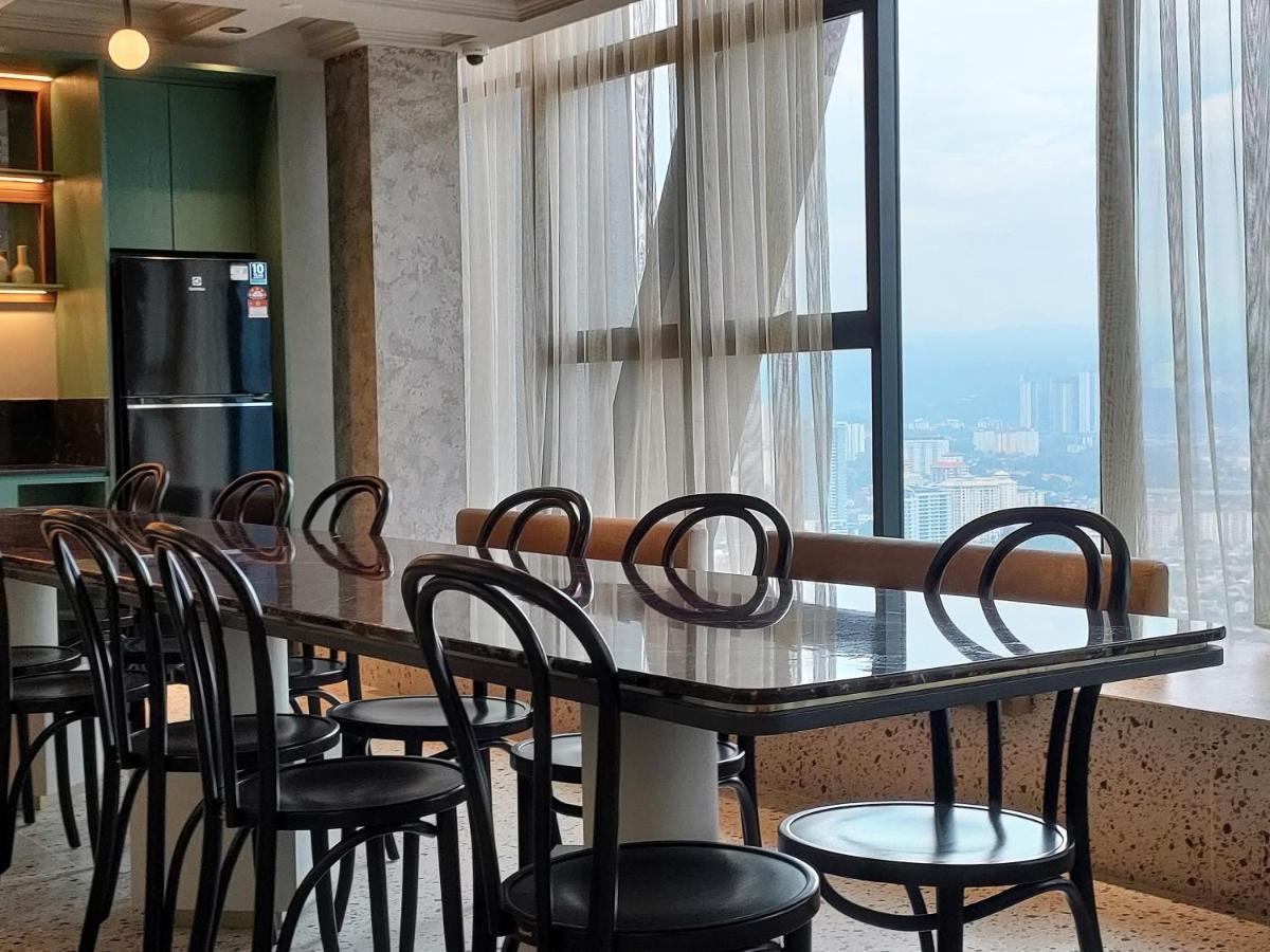 Scarletz Suites, Luxury Suites Klcc By Birdy Stay Kuala Lumpur Bagian luar foto